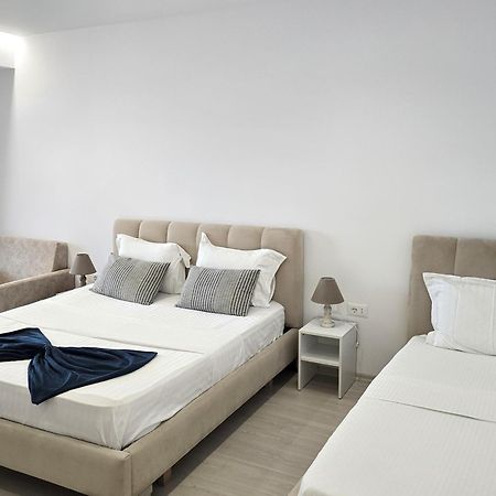 Hotel Veizi Himare Exteriör bild